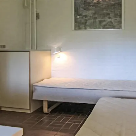 Apartment 2 Bedroom In *