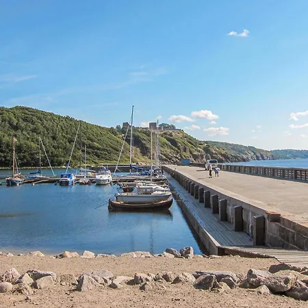 2 Bedroom In Lägenhet Allinge-Sandvig