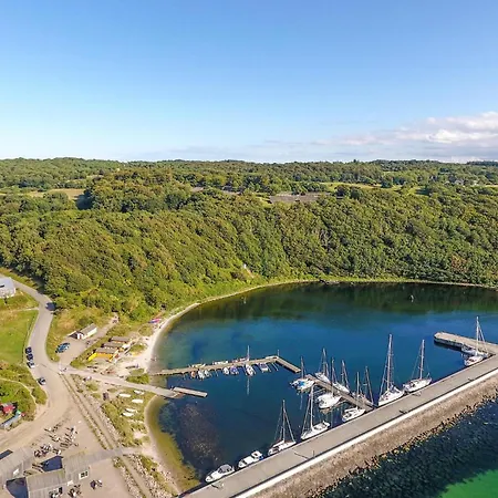 Apartment 2 Bedroom In