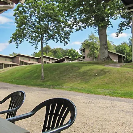 Apartment 2 Bedroom In *