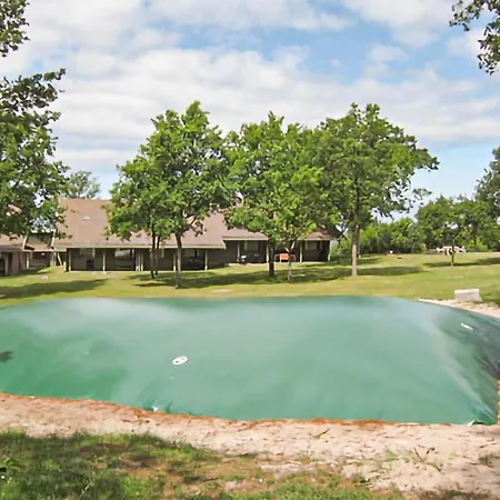 Apartment 2 Bedroom In